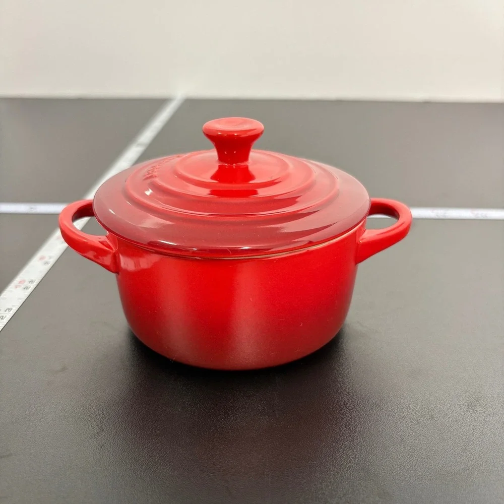 Le Creuset Unisex Mini Cocotte 8oz Red Stoneware Round Casserole Dish 11-43
